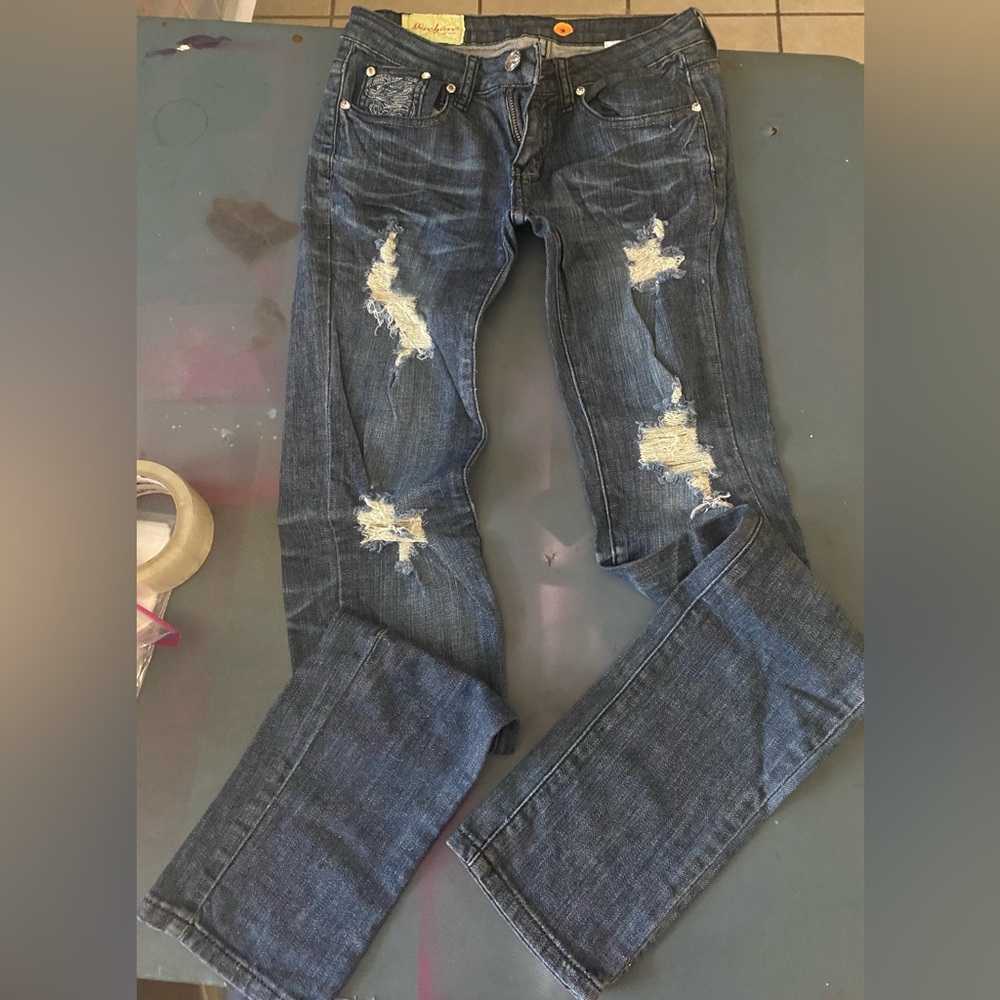 Woman’s Machine blue jeans ripped distressed 28